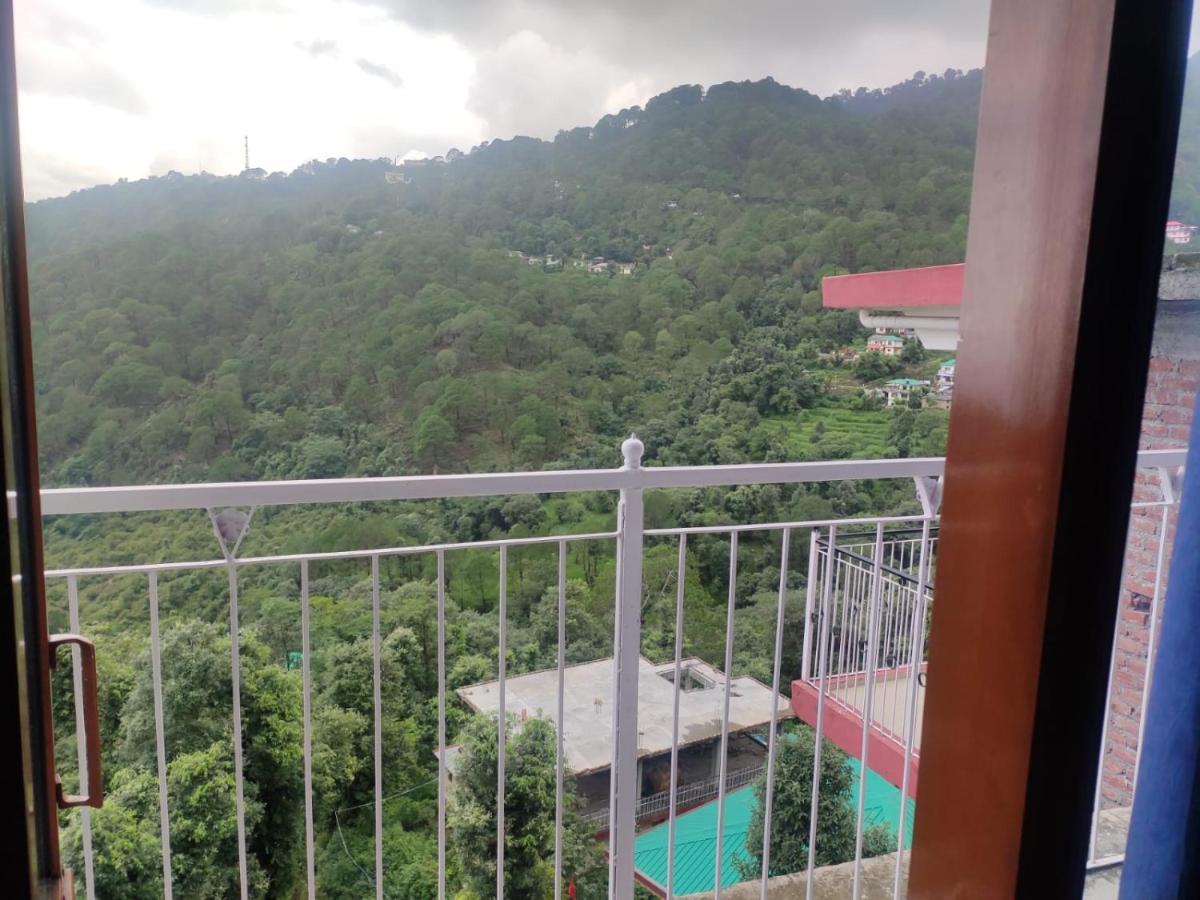 Hotel Amandeep 다람샬라 외부 사진