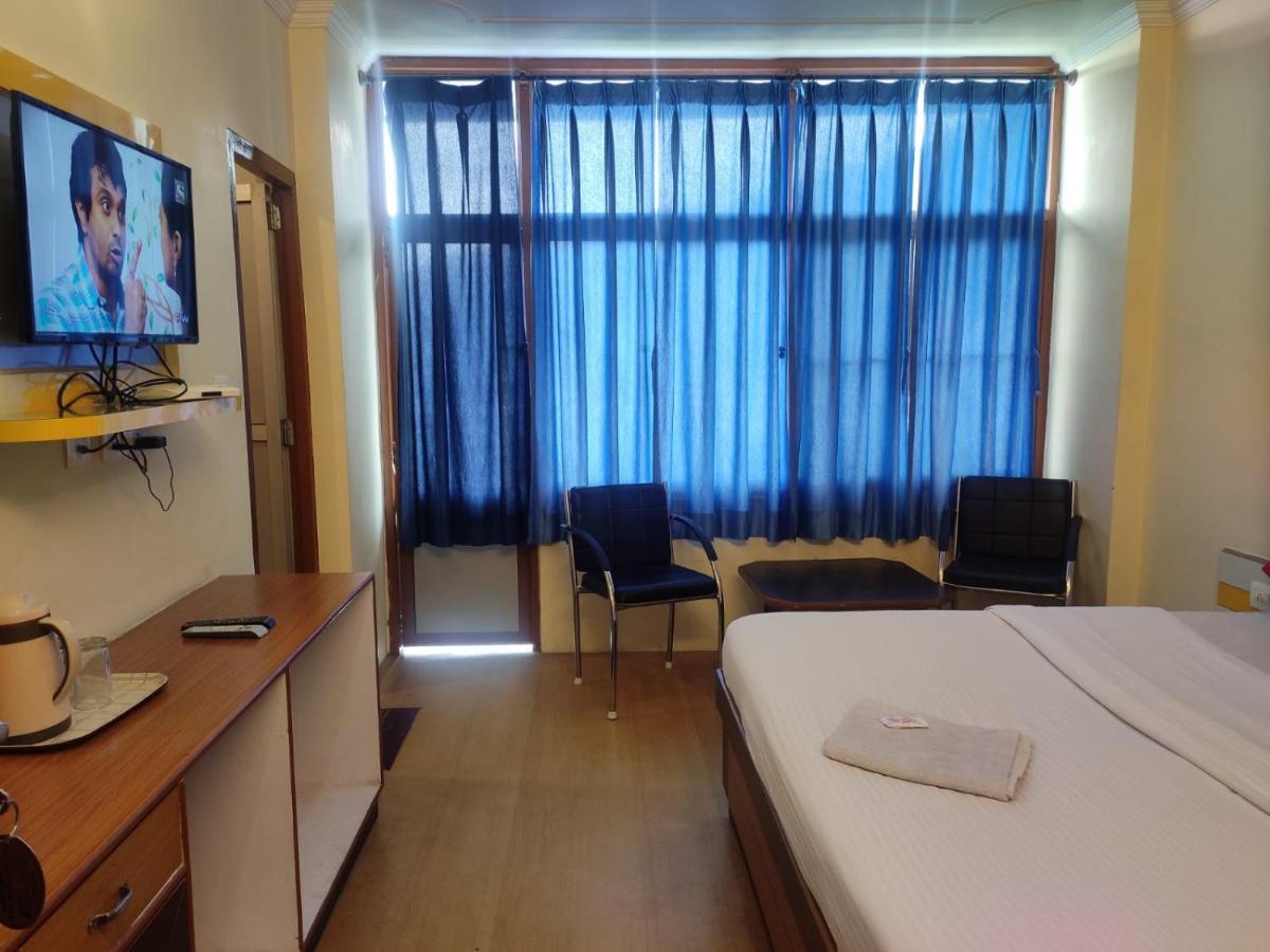 Hotel Amandeep 다람샬라 외부 사진