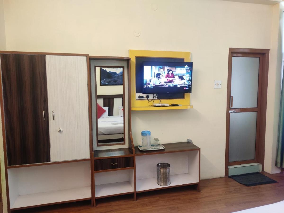 Hotel Amandeep 다람샬라 외부 사진