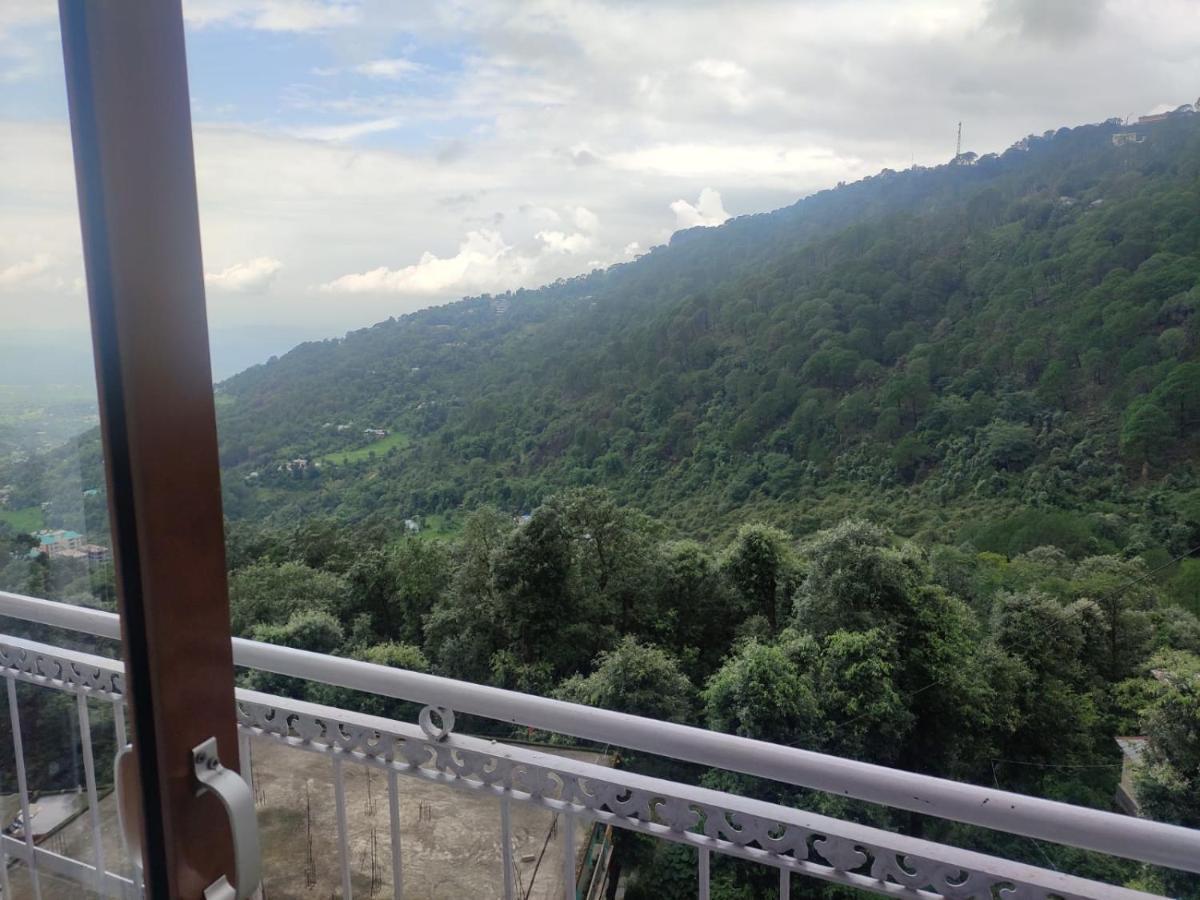 Hotel Amandeep 다람샬라 외부 사진