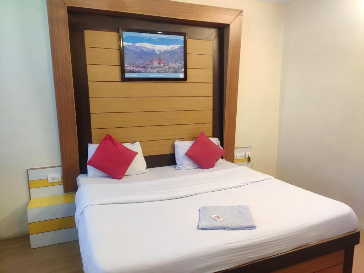 Hotel Amandeep 다람샬라 외부 사진